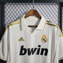 Camisa Retrô Real Madrid 2011/12 – Titular – Branca e Dourada