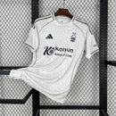Camisa Nottingham Forest 2025/26 – Reserva – Branca