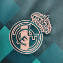 Camisa Retrô Real Madrid 2017/18 – Reserva