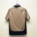 Camisa Retrô Manchester United – Dupla Face – Branca e Preta, Dourada e Preta – Edição 100 anos