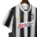 Camisa Retrô Juventus 2011/2012 – Preta e Branca – Nike