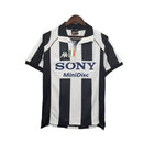 Camisa Retrô Juventus 1997/1998 – Preta e Branca – Kappa