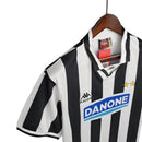 Camisa Retrô Juventus 1994/1995 – Preta e Branca – Kappa